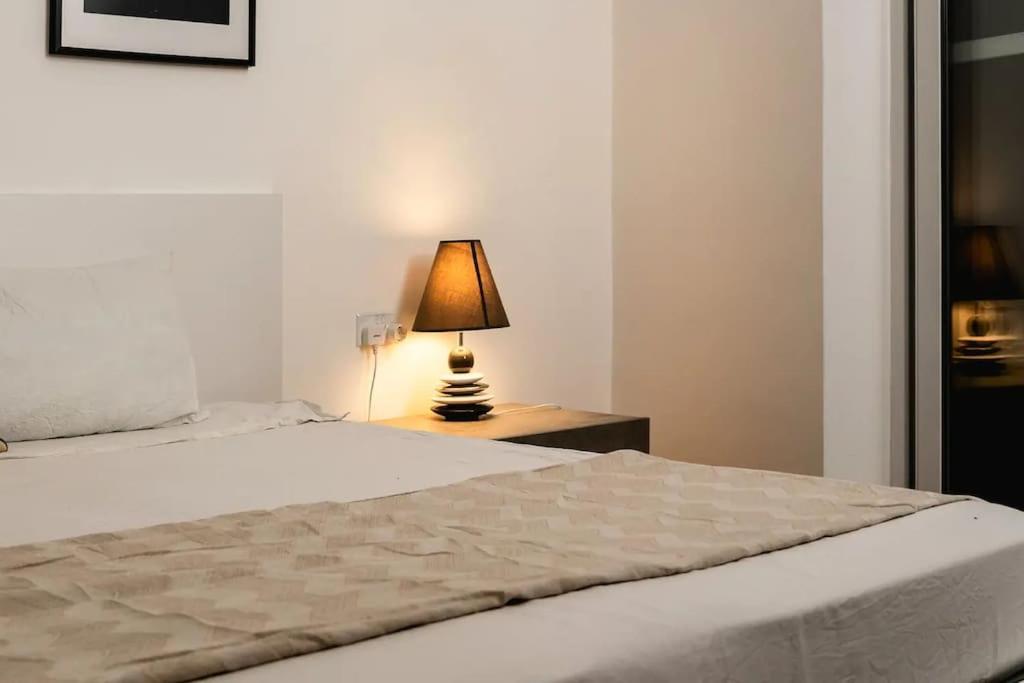 음시다 Luxurious & Stylish Penthouse With Private Pool 아파트 외부 사진