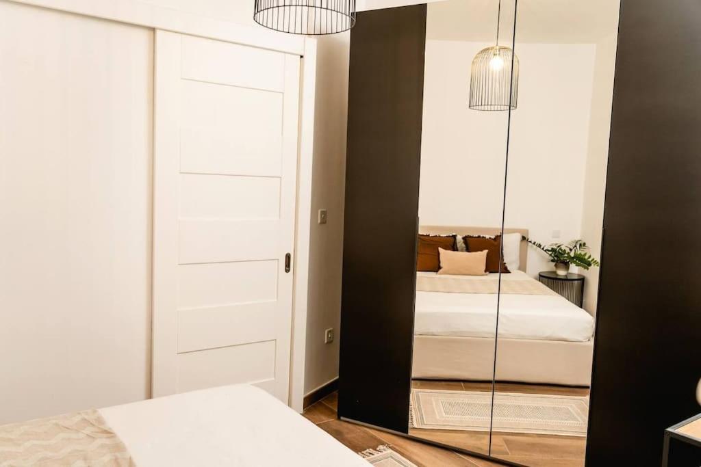 음시다 Luxurious & Stylish Penthouse With Private Pool 아파트 외부 사진