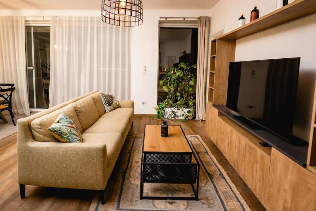 음시다 Luxurious & Stylish Penthouse With Private Pool 아파트 외부 사진